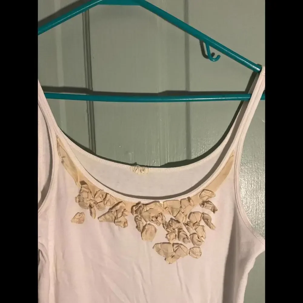 J. Crew Sleeveless Tank Cream With Silk Leaf Detail Size Large
